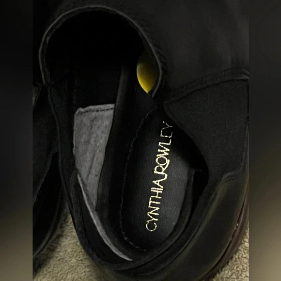 NWOT Cynthia Rowley Ankle Boots Black Leather Womens Sz 9 - Picture 2 of 8